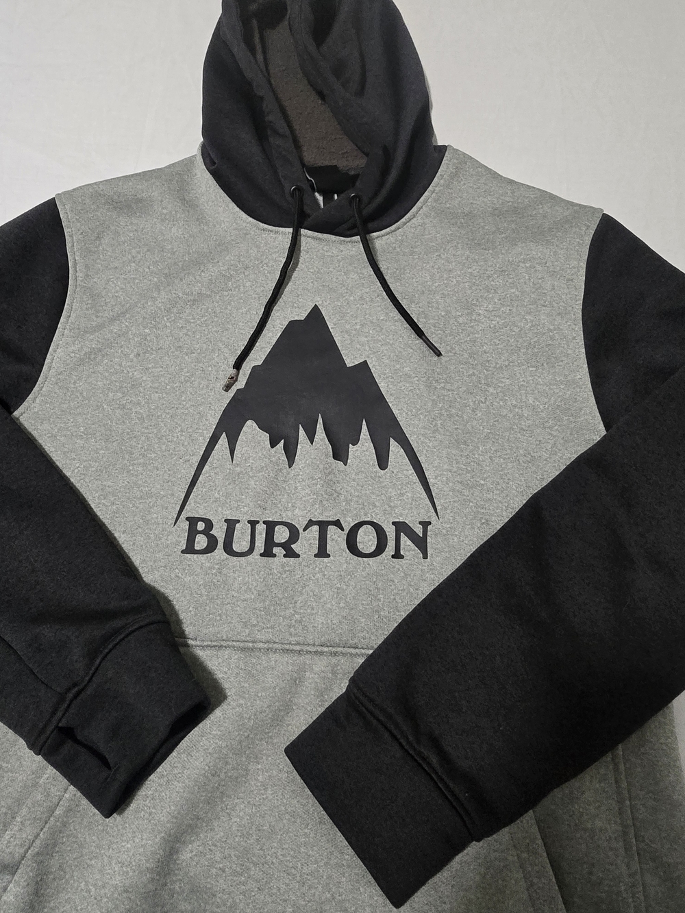 Burton Oak Gray & Black Pullover Hoodie Mens Size M EUC